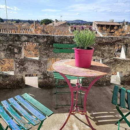 Gîte en Aramon Extérieur photo