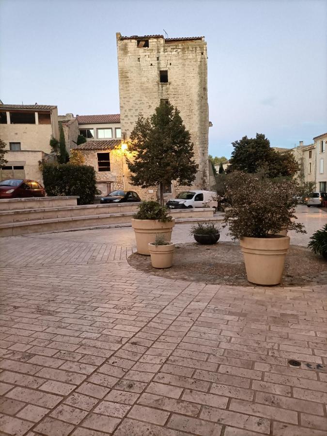 Gîte en Aramon Extérieur photo